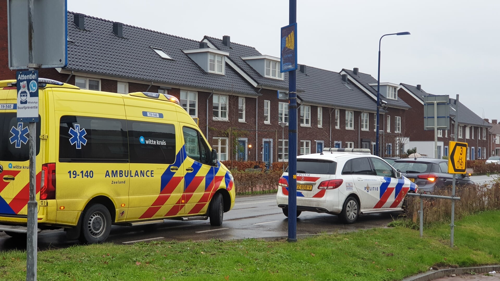 De Grindweg in Tholen wordt de laatste getroffen door steeds meer ongevallen met gewonden.