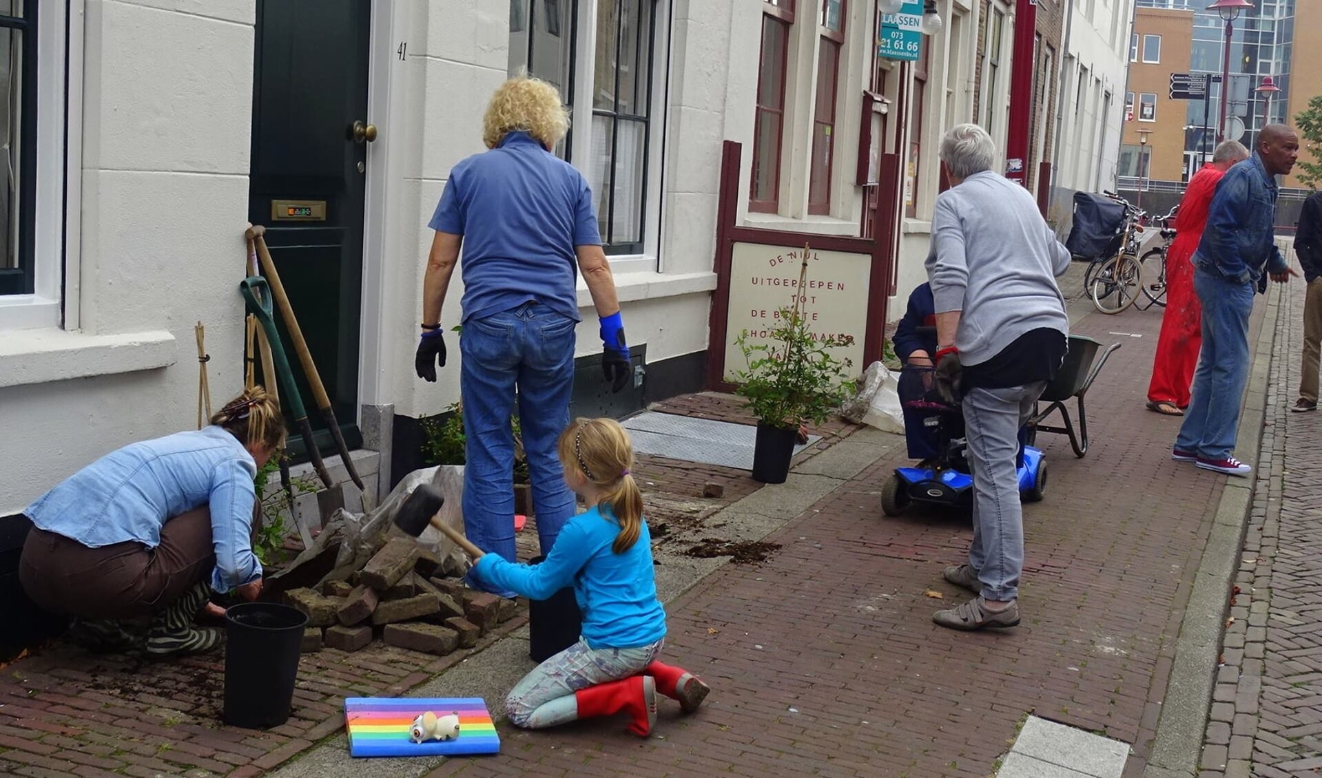 Tegels worden gewipt voor Middelburg Rozenstad, 2016