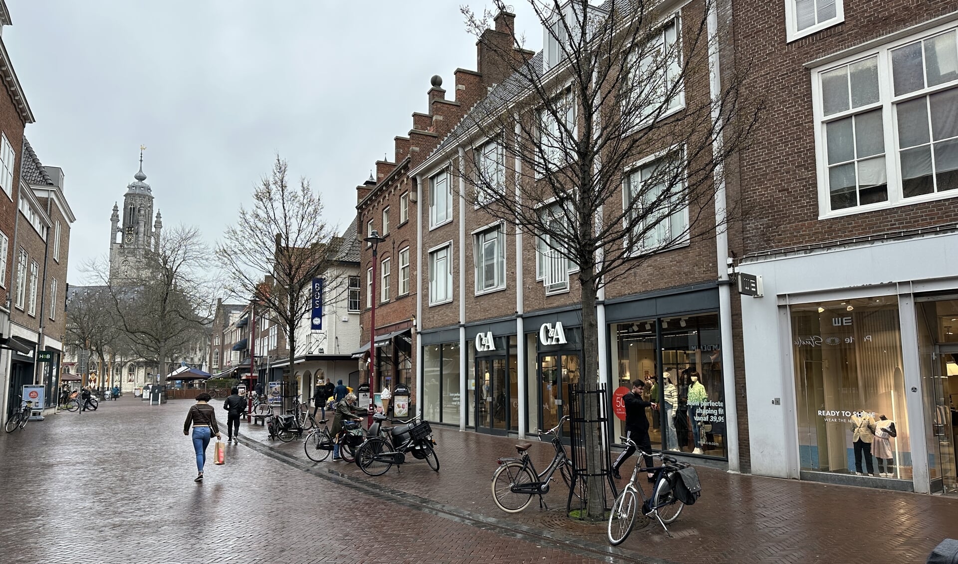 Het filiaal van C&A in de Lange Delft in Middelburg