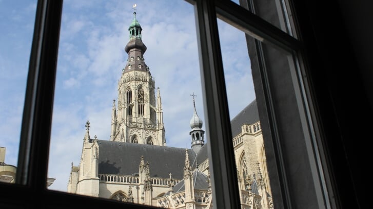 De Grote Kerktoren in het centrum van Breda.