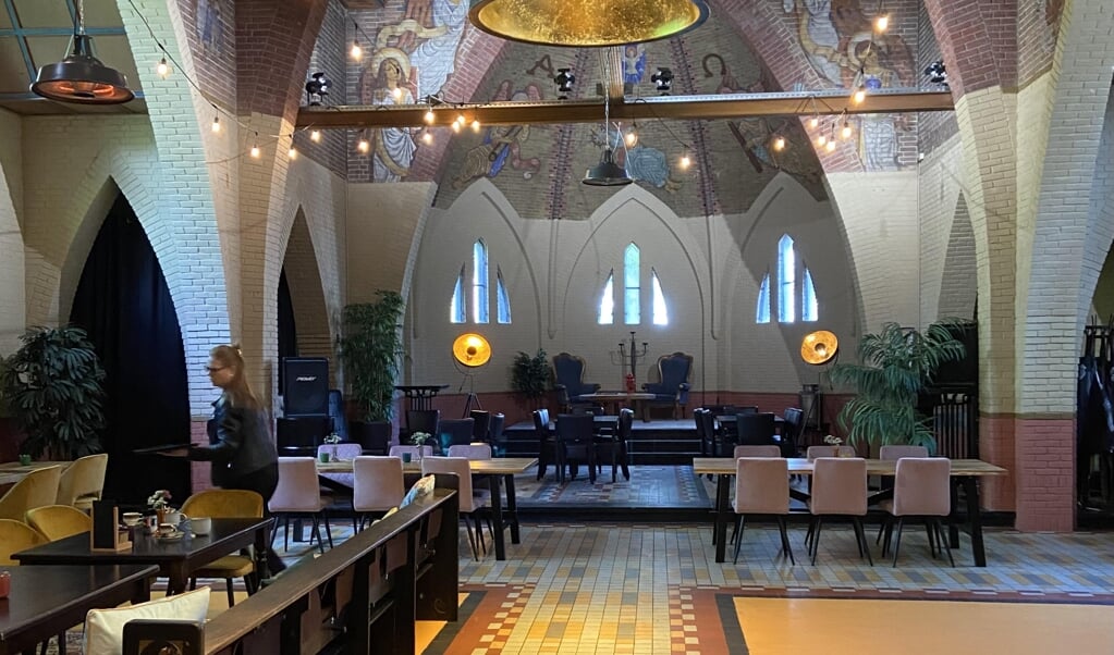 De Kapel In Het Park Zaterdag feestelijke opening van lunchroom De Kapel in het Oderkerkpark
