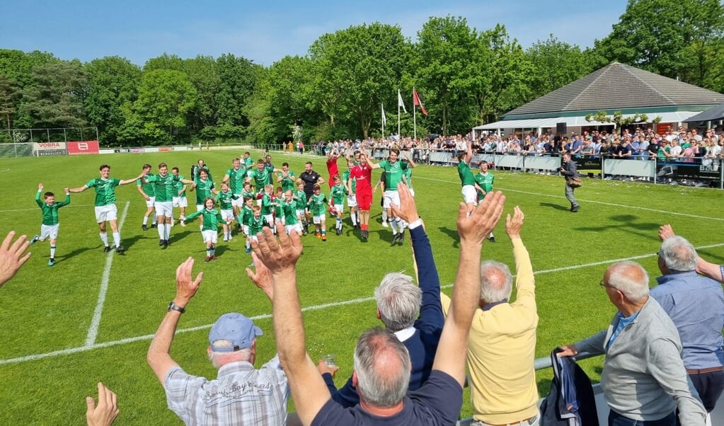 V.V. Bavel 1 Kampioen Na Comfortabele Overwinning Op Terheijden ...