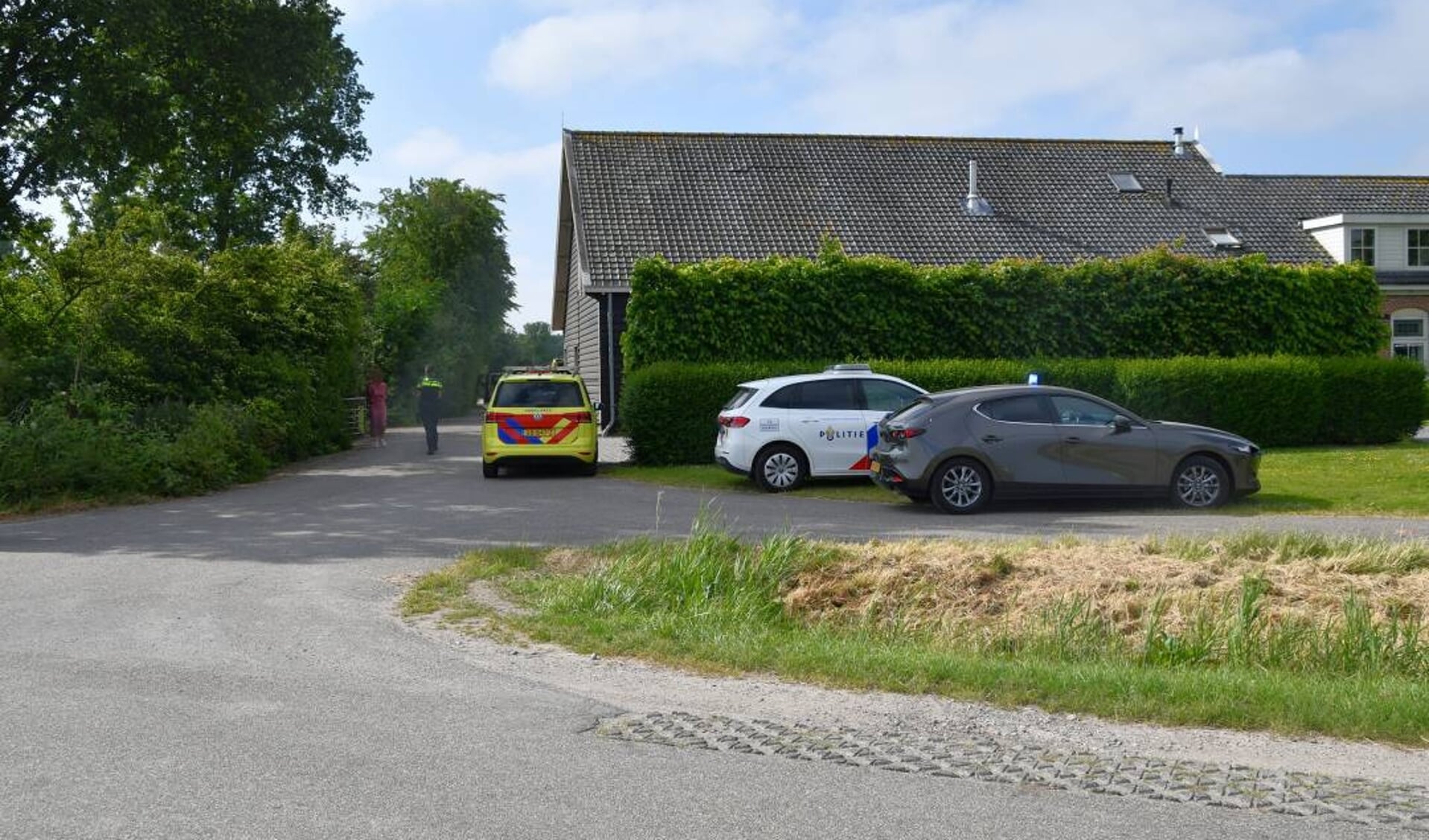 Traumahelikopter Naar Ongeluk Op Boerderij Bij ‘s-Heer Arendskerke - Al ...