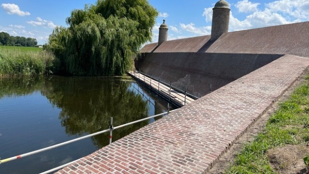 Stenenpoppen: Geen trekpont, wel uitkijksteiger