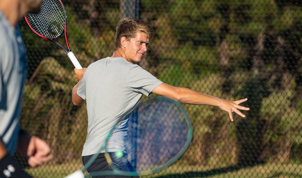 Bart Nuss trains celebrities on the tennis court in Florida: “After my studies, I want to return to my roots.”