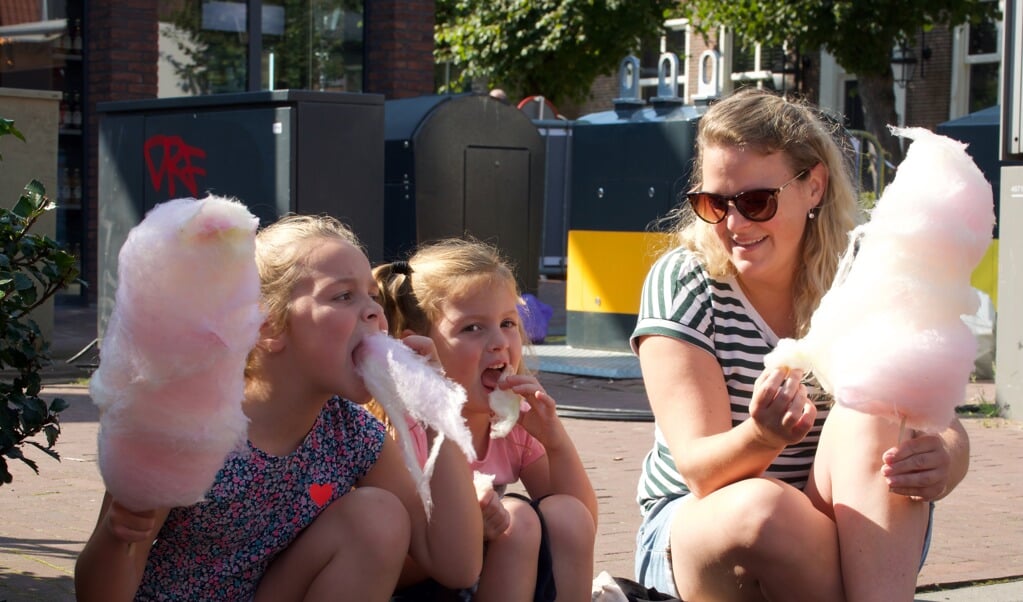 Zwieren En Zwaaien Kermis Van Start In Leur Fotos Al Het Nieuws Uit Etten Leur