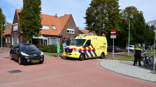 E-bikester lichtgewond na botsing op de Boudaenlaan