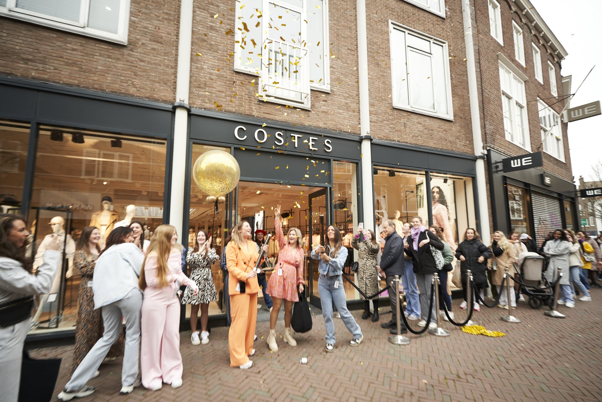 De opening van de nieuwe winkel van Costes in de Lange Delft in Middelburg