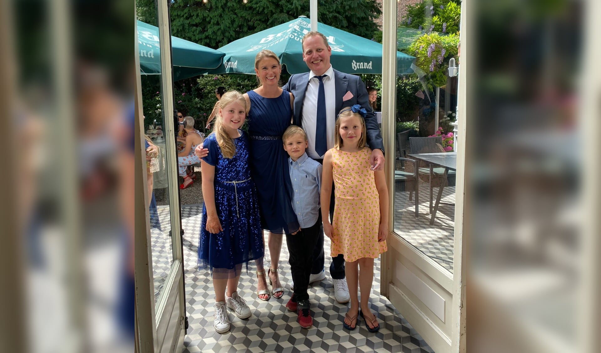 Rogier Zevenbergen met zijn echtgenote Kristel en hun kinderen Elise, Charlotte en Philip.