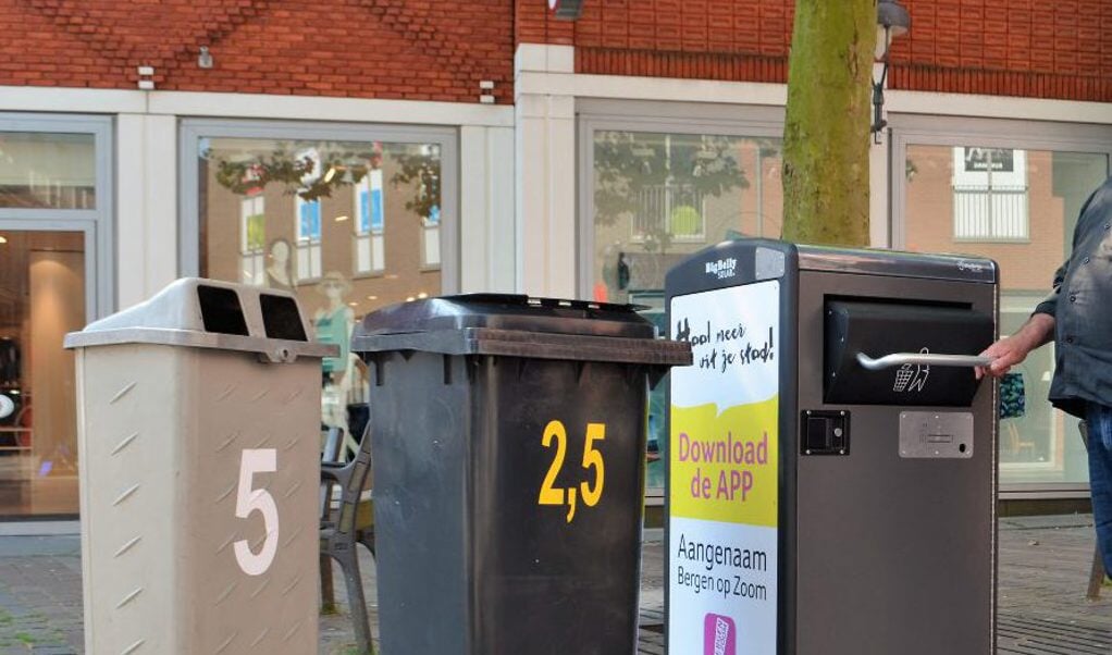 moordenaar herhaling Winkelier Big Belly afvalbakken komen Bergs afval proeven - Al het nieuws uit Bergen  op Zoom