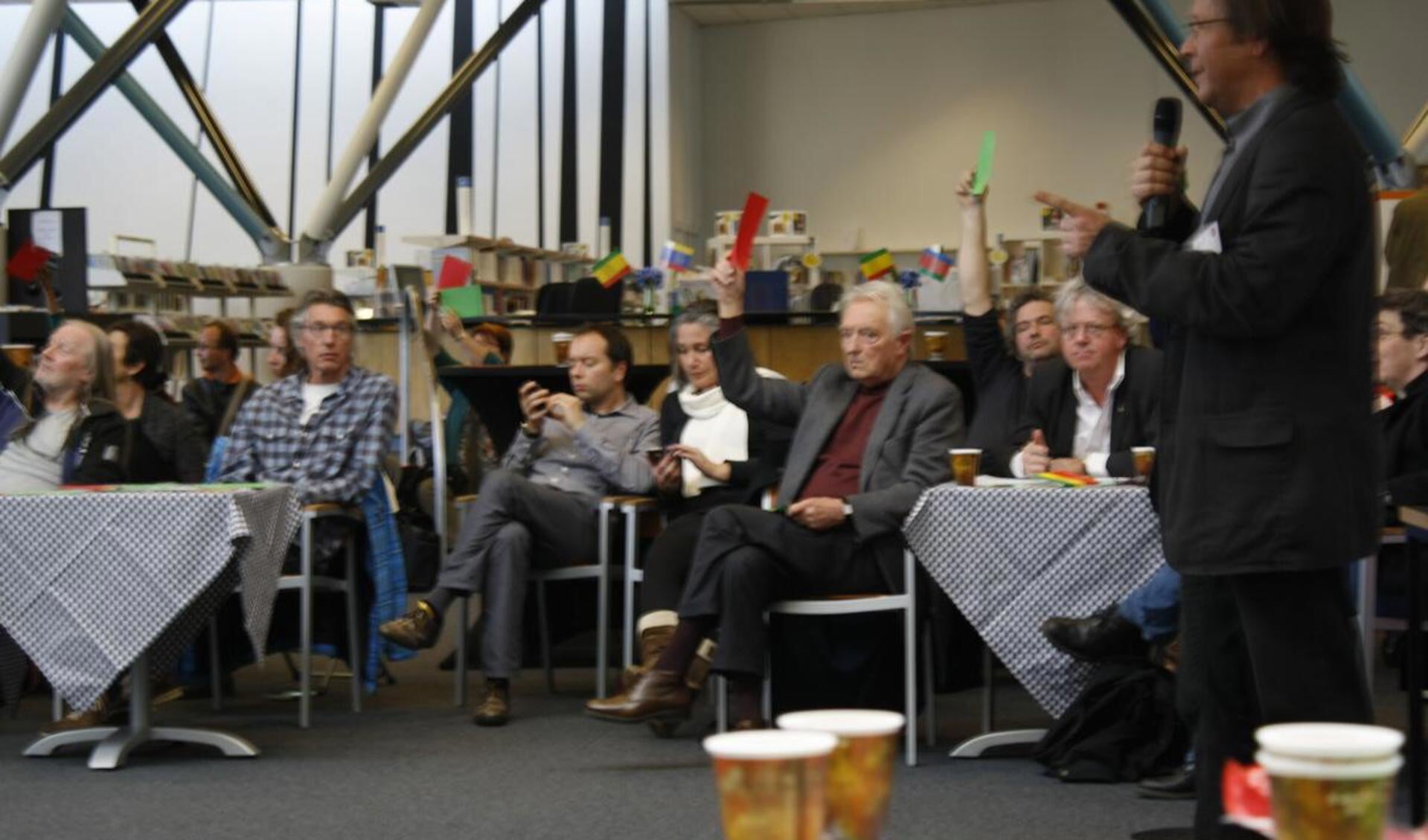 Het debat 'Verkiezingen voor Iedereen' werd gehouden in de Bibliotheek van Breda. foto Debra van der Heide