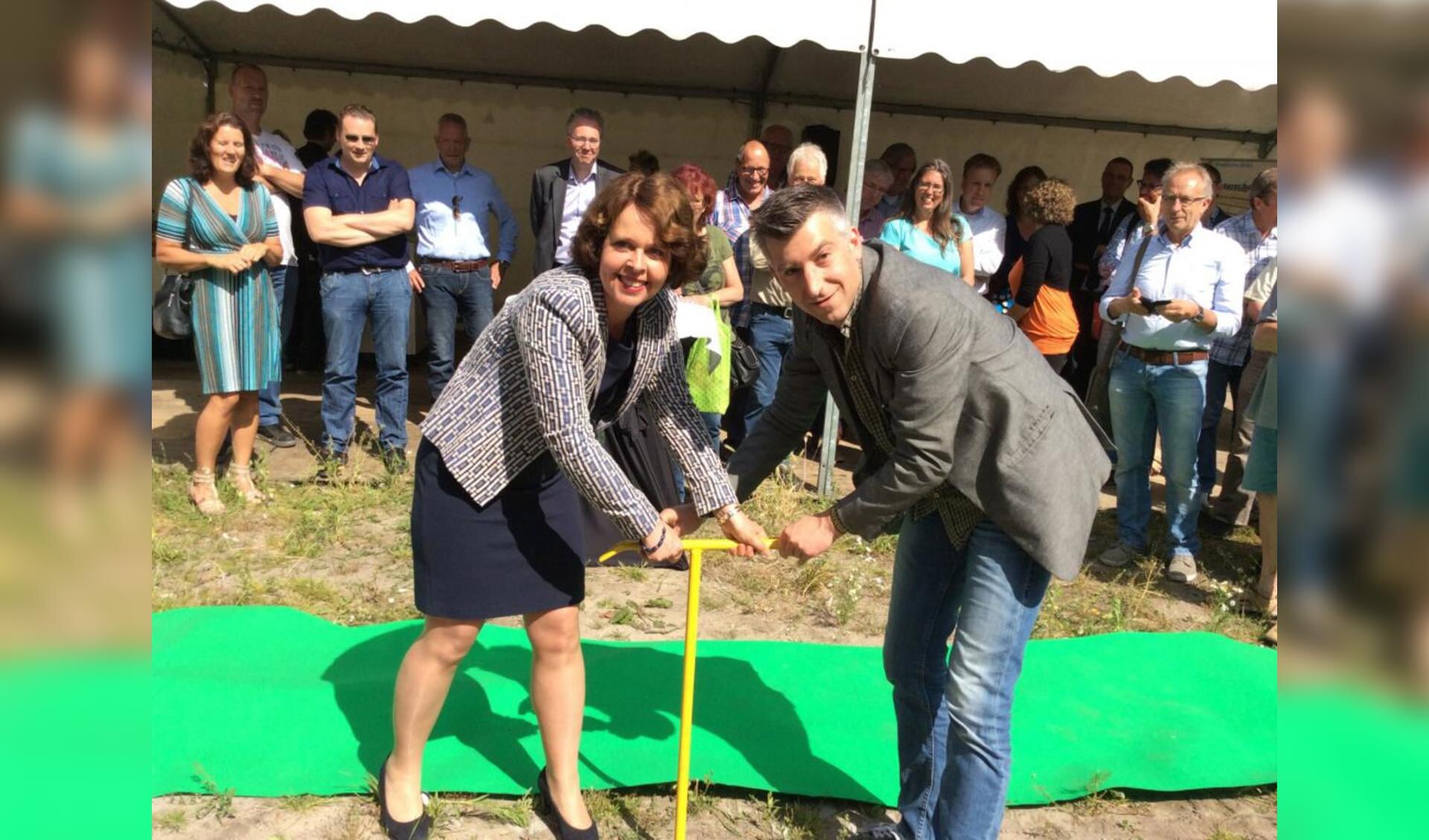 Groene Warmtestation officieel geopend door dijkgraaf Carla Moonen en wethouder Selcuk Akinci foto Gemeente Breda