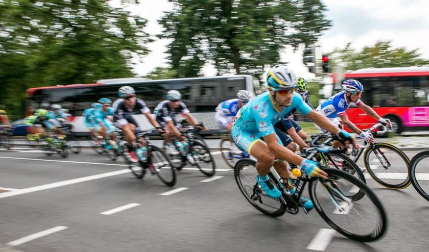 Een kleurrijke impressie van de tweede etappe van de Eneco Tour 2015, met start en finish in Breda.  