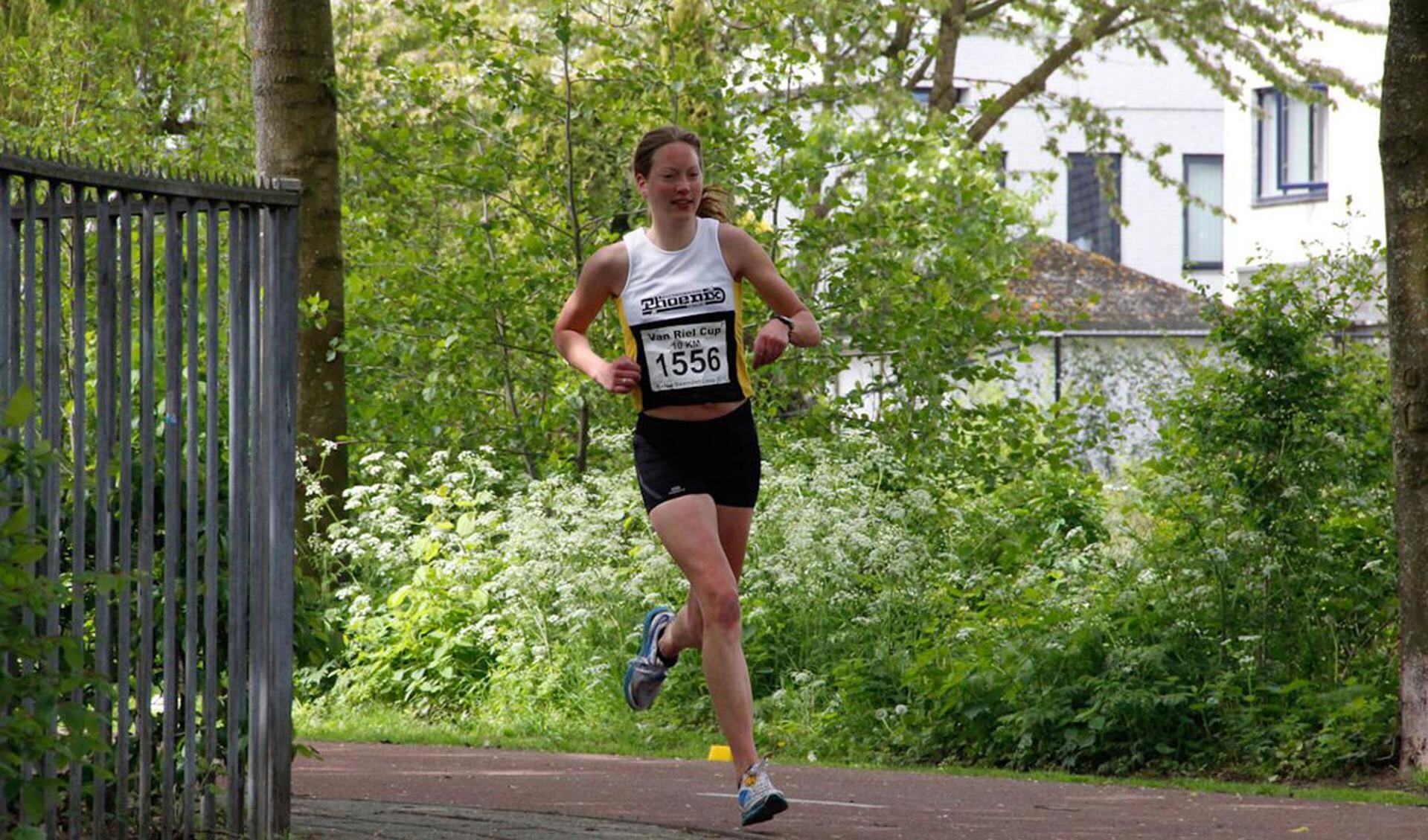 De Ethiopiër Megersha Gadischa won 10 km bij de Haagse Beemdenloop 2012 in Breda. foto Walter van Arendonk