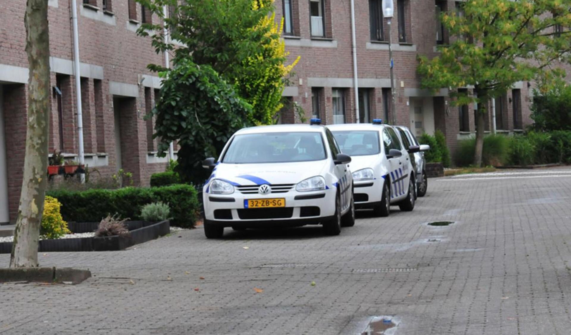 Politieonderzoek naar dood baby aan de Hoolbeemd in Breda. foto Perry Roovers