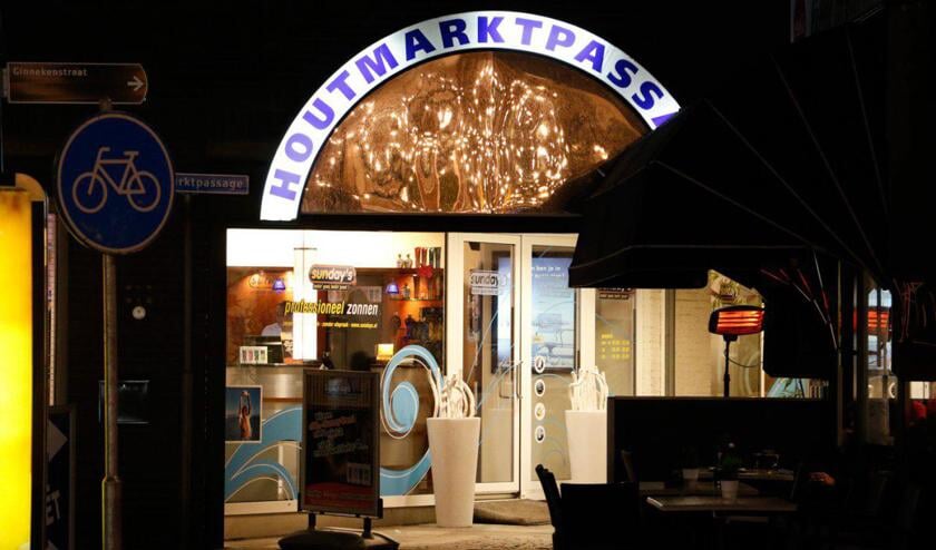 Houtmarktpassage ingang Halstraat
