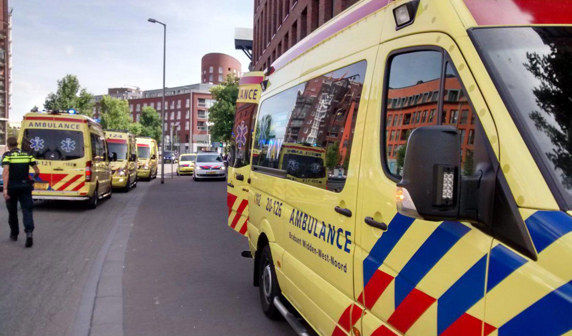 Ambulances Markendaalseweg.