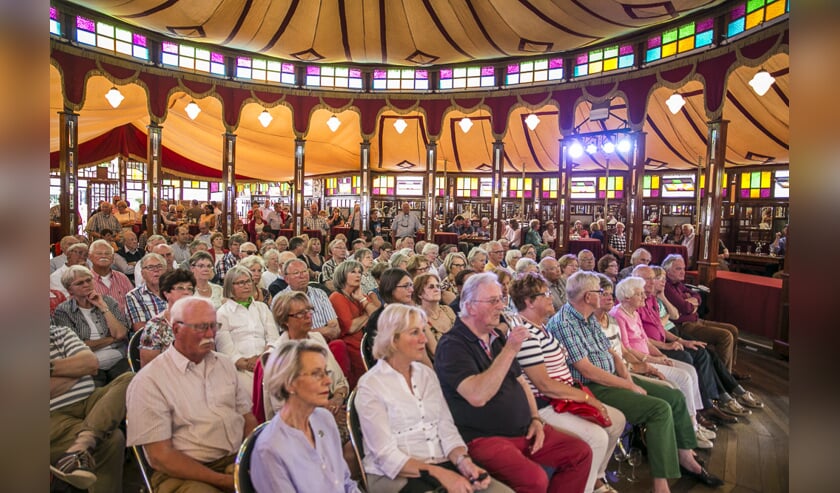 De derde dag van het Breda Jazz Festival 2016. De temperatuur overstijgt de 25 graden.
