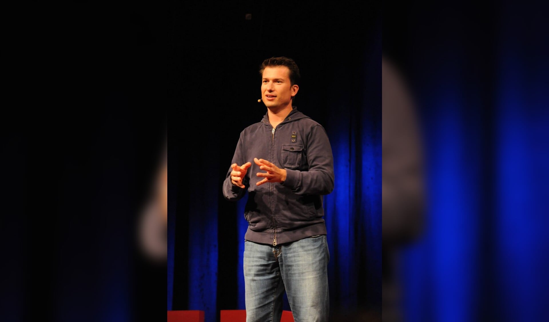 Jeroen van Glabbeek tijdens TEDxBreda. foto Ron Magielse