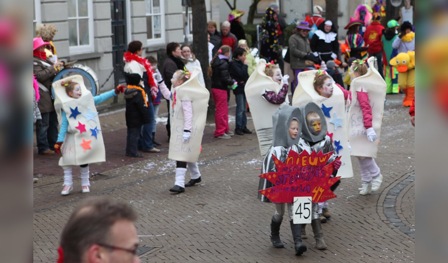 De kinderoptocht in Boemeldonk, zaterdag 13 februari 2010. foto Nellie Mangelaars