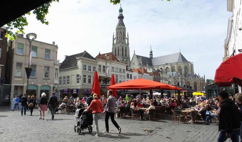 De zaterdag begon grauw, maar eindigde fleurig en zonnig.