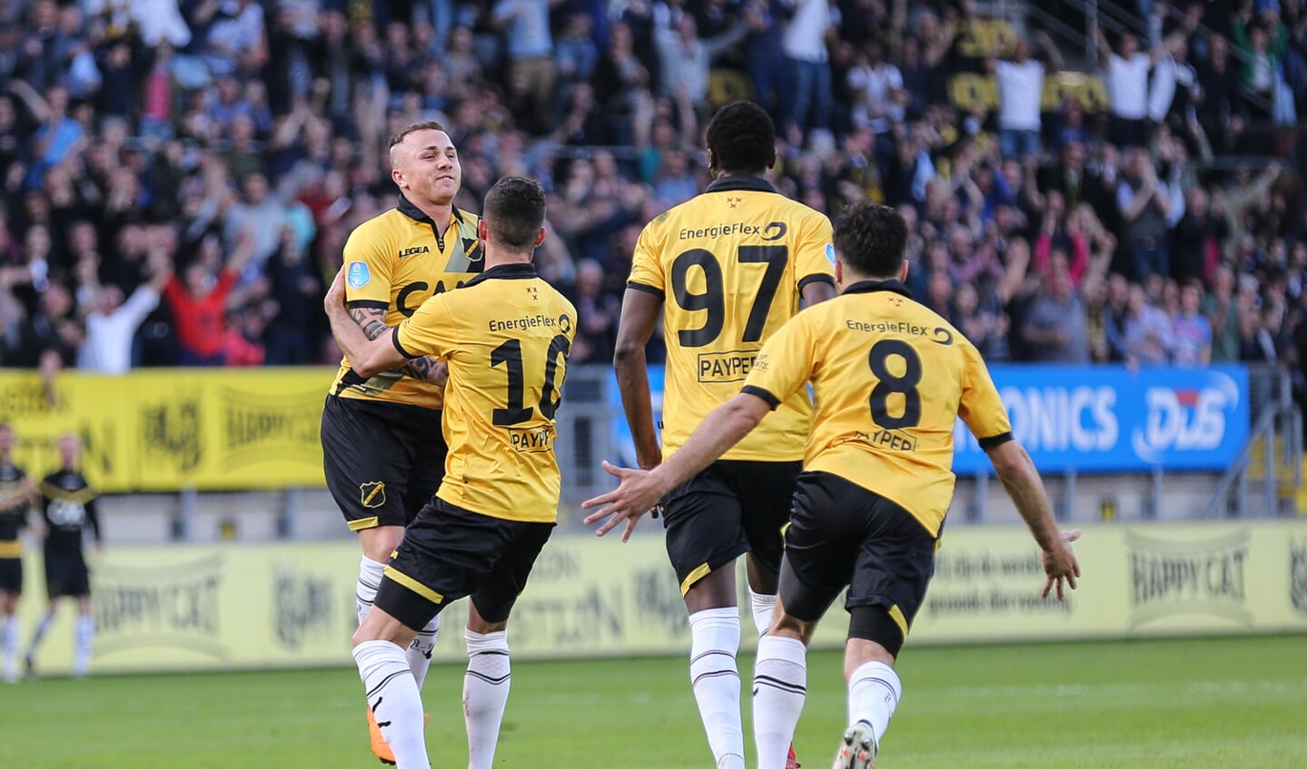 NAC heeft drie belangrijke punten behaald door met 1-0 te winnen van Vitesse. Angelino scoorde  in de eerste helft.