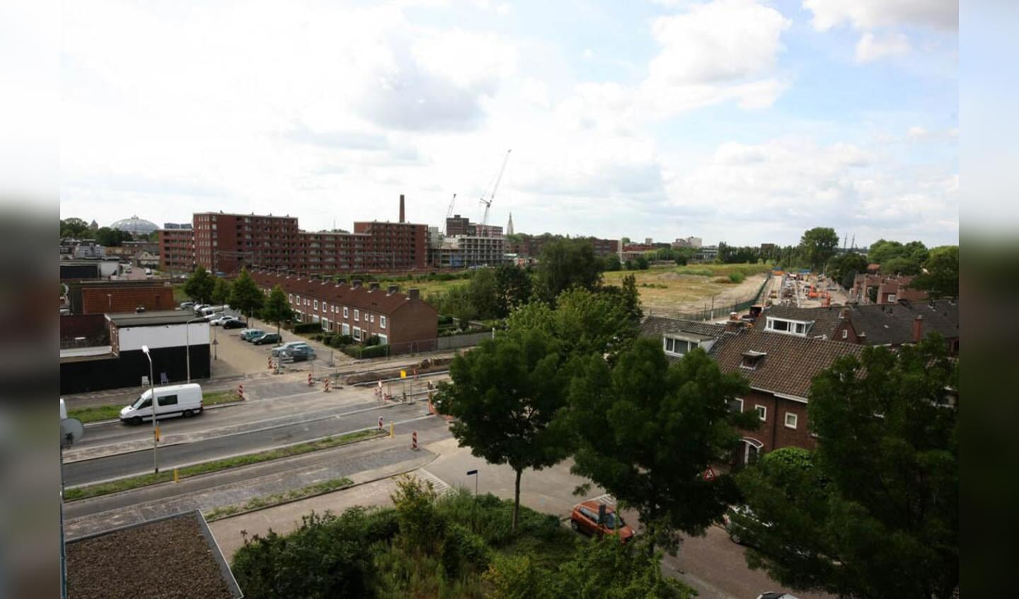 Het oostelijke deel van de Stationslaan krijgt langzaam maar zeker vorm. foto Erik Eggens