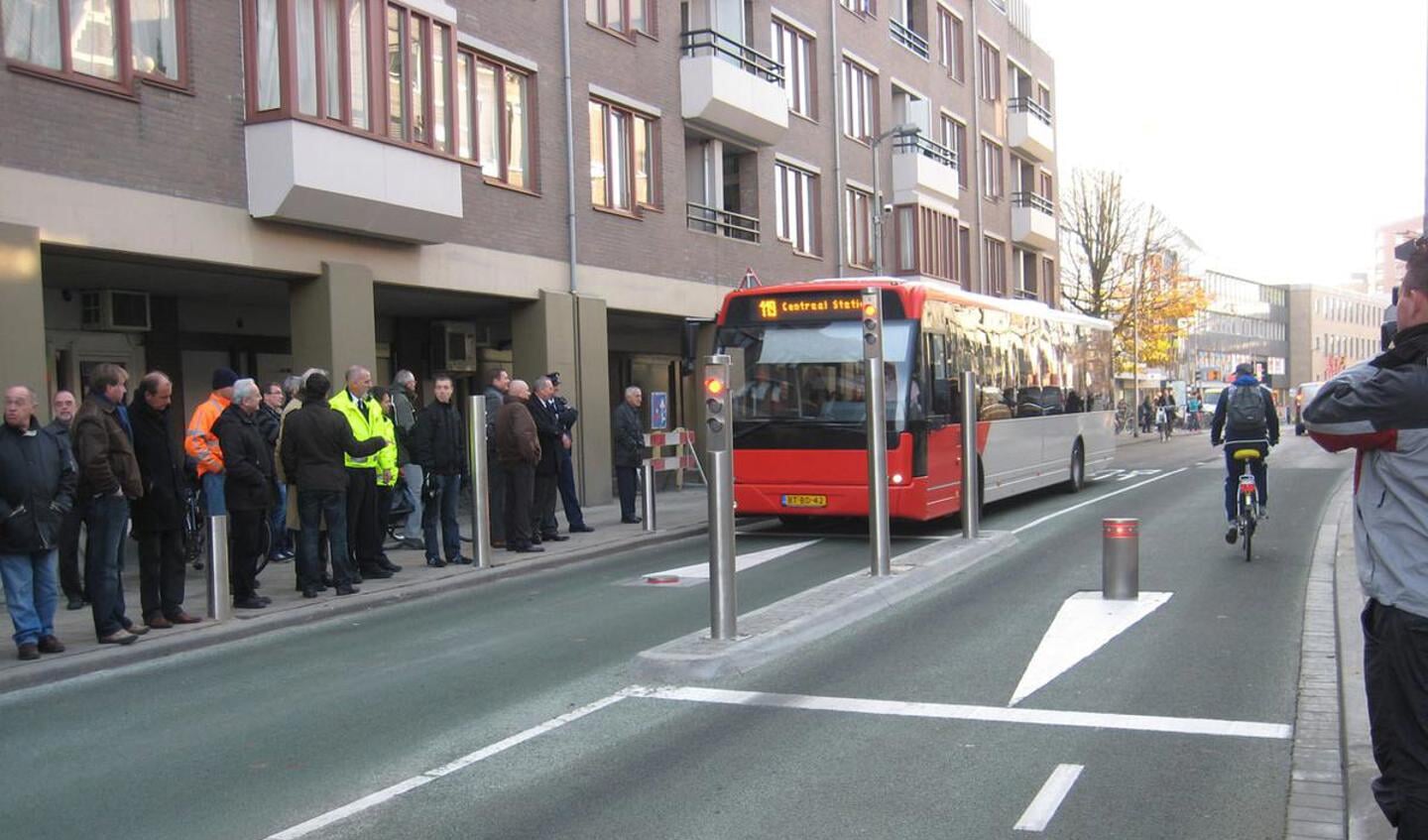 De bussluis aan de Houtmarkt werd op 16 november heropend. foto Yvonne Vermeulen