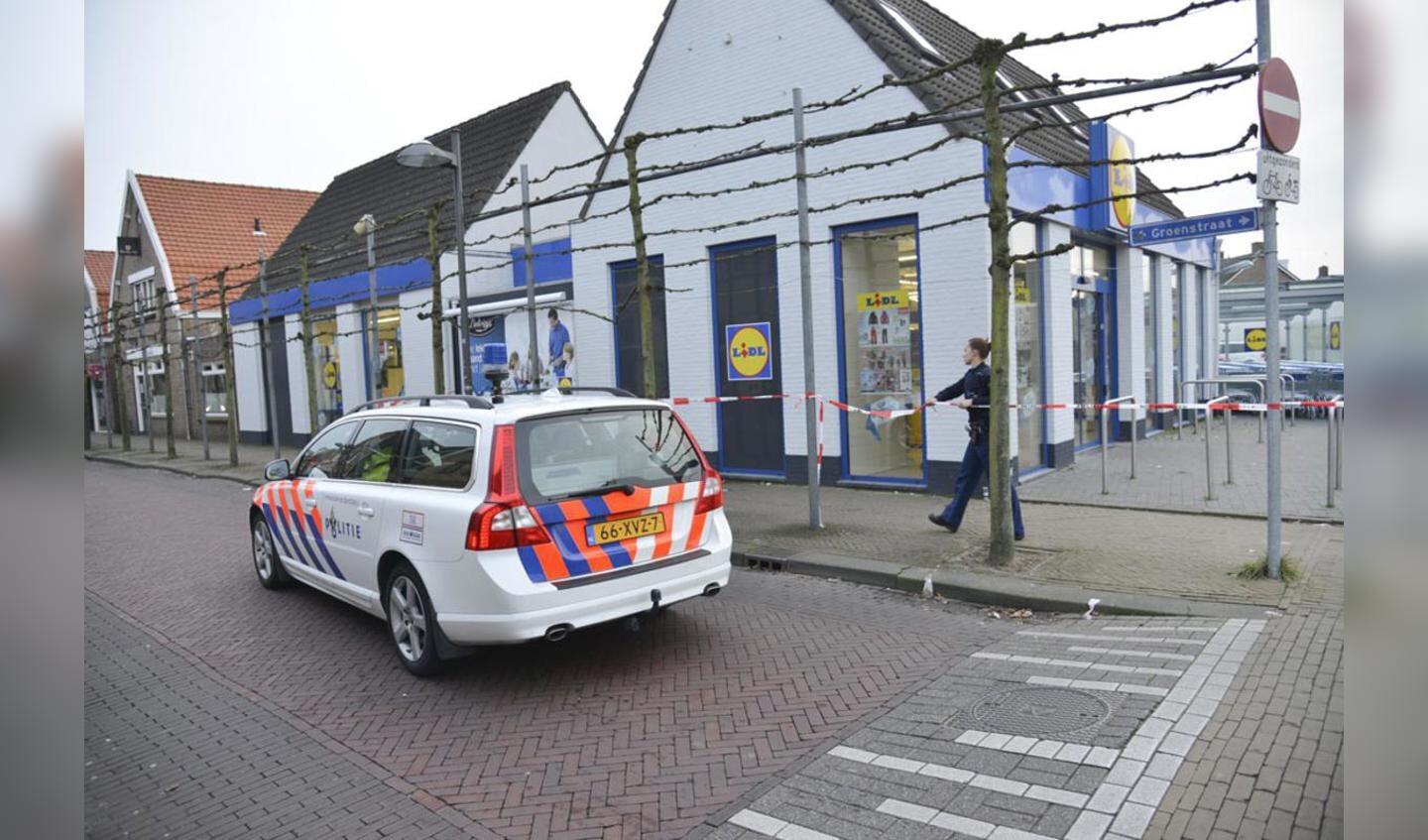 De Lidl aan de Groenstraat in Prinsenbeek is woensdag 27 november overvallen. foto Perry Roovers / SQ Vision