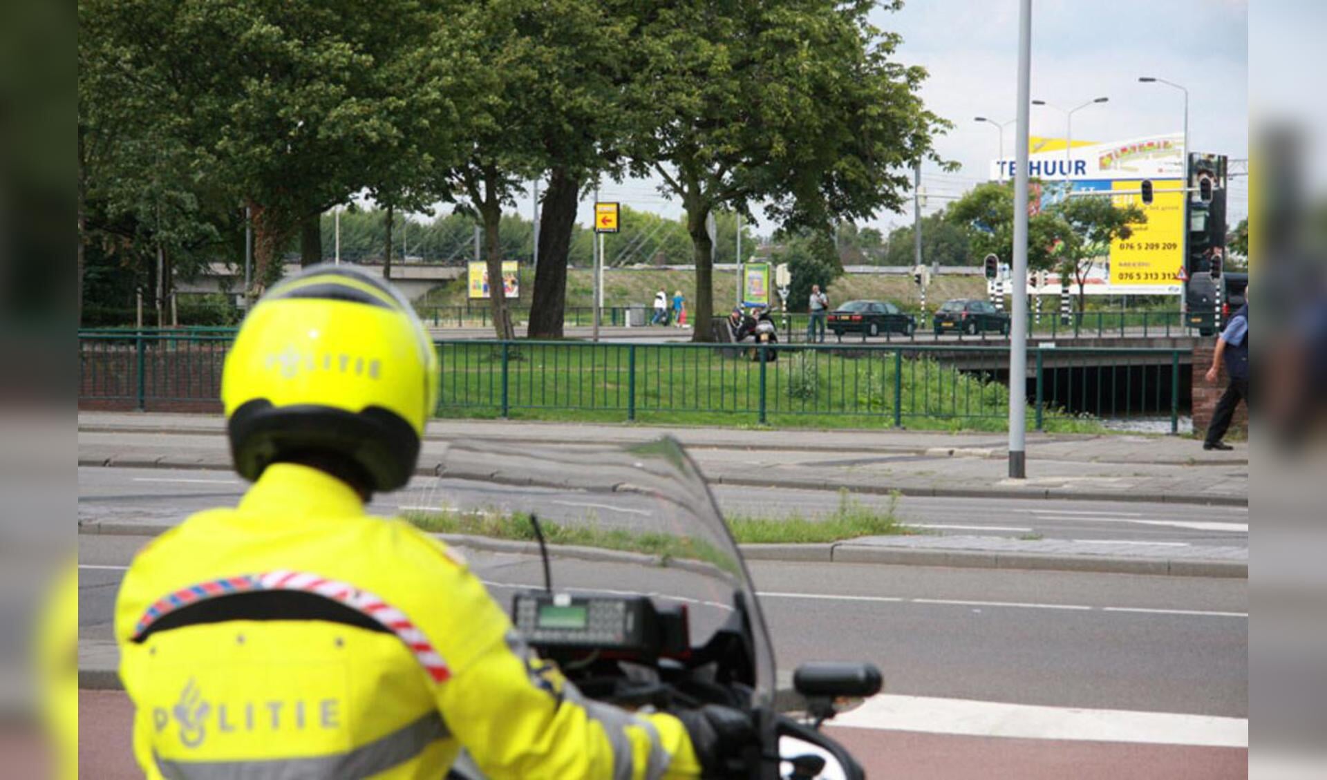 http://www.bredavandaag.nl/nieuws/2010-08-04/urinerende-daklozen-groenstrookje-gasbrug-aangepakt
