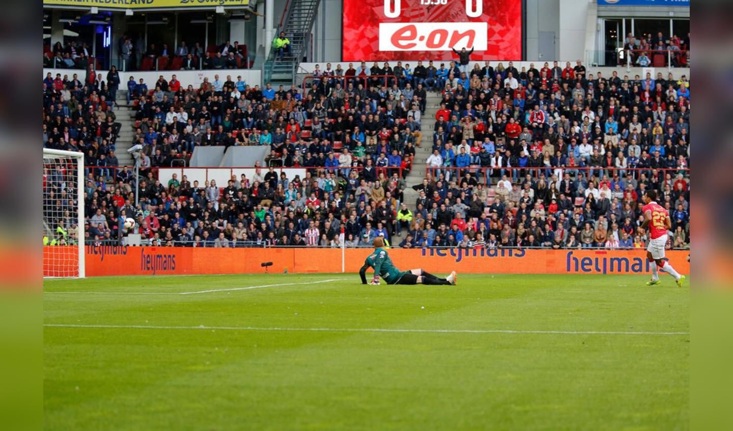 NAC verliest de laatste wedstrijd van seizoen 2013/2014 met 2-0 bij PSV. foto Peter Visser