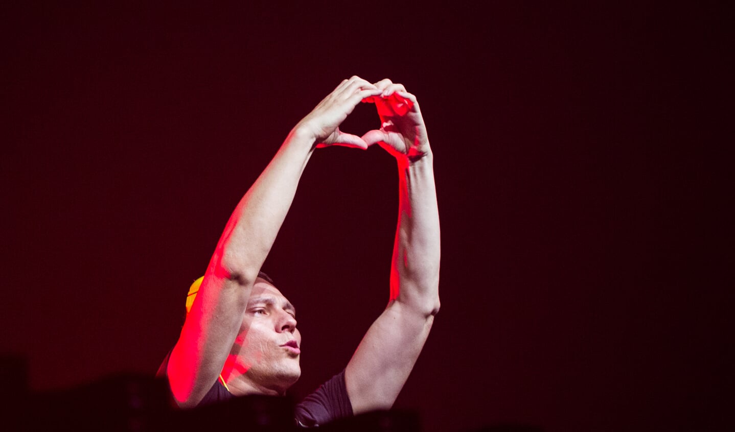 Tiësto gaf vrijdagavond 22 december een show in zijn thuisstad Breda.