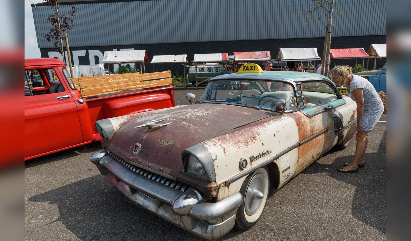 Custom cars, vette muziek en een relaxte sfeer: de Beach Bum Bonanza bij Belcrum Beach.