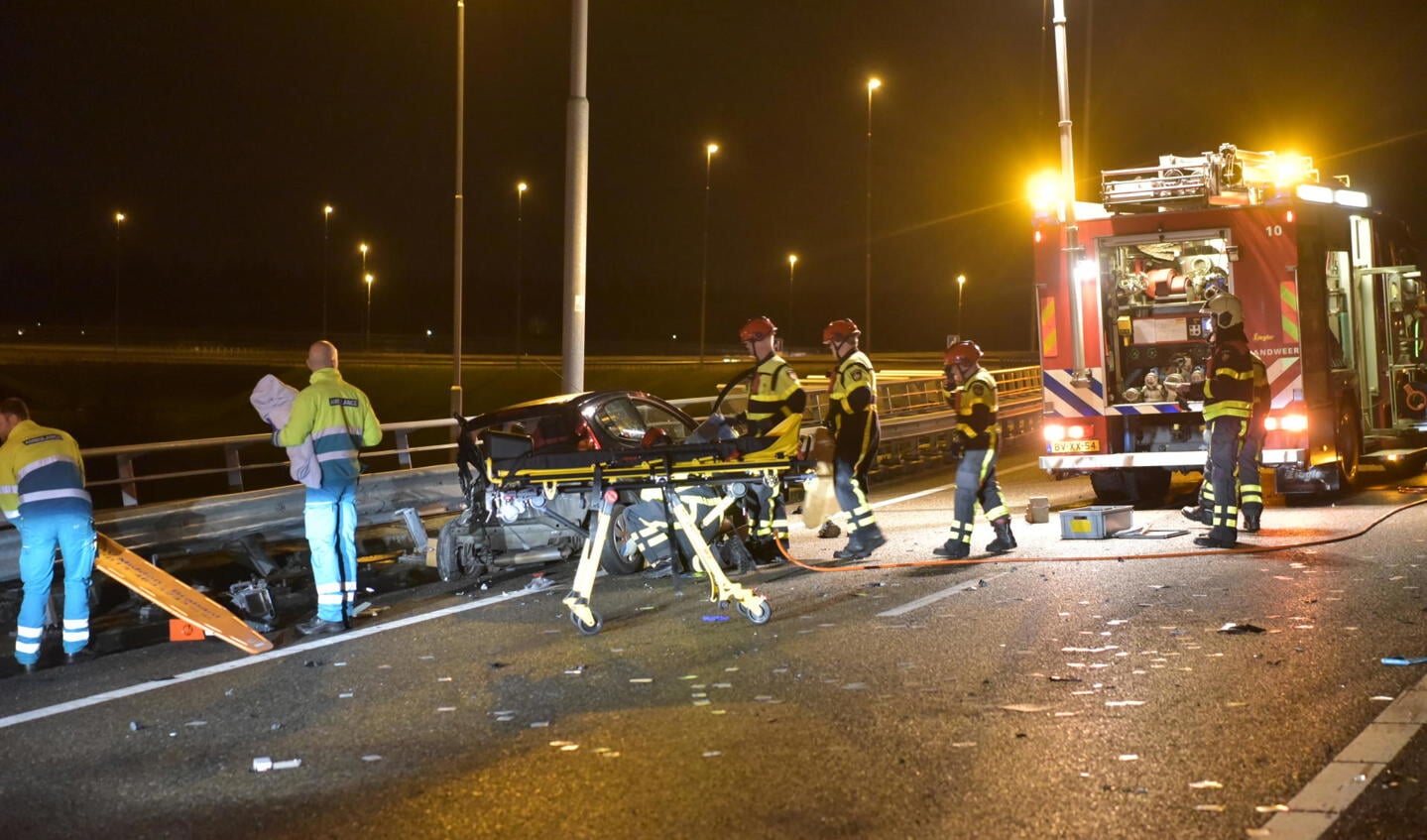 Op de aansluiting van de A16 naar de A58 is dinsdagavond een ongeval gebeurd met meerdere auto's.