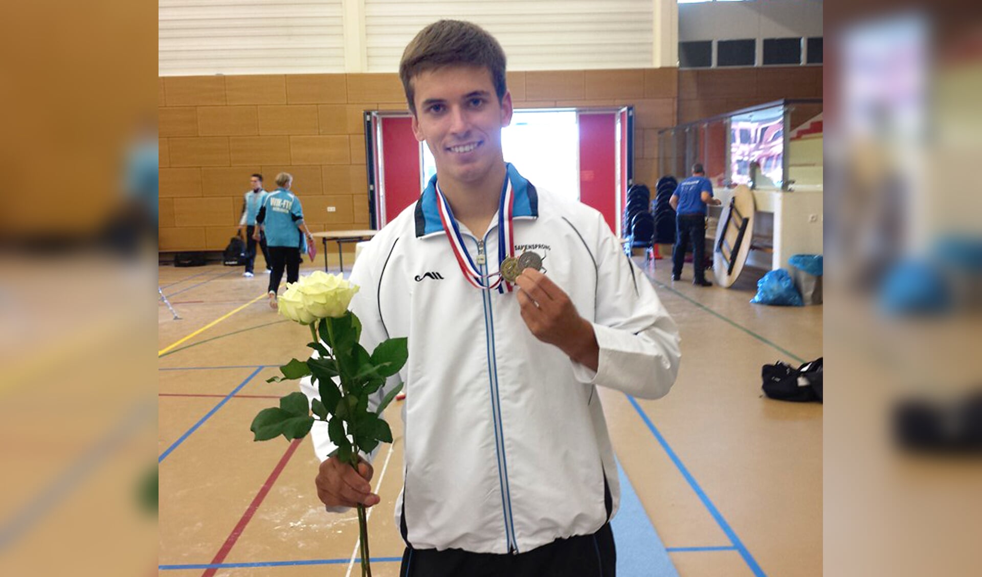 Twee medailles Joost Luijkx.