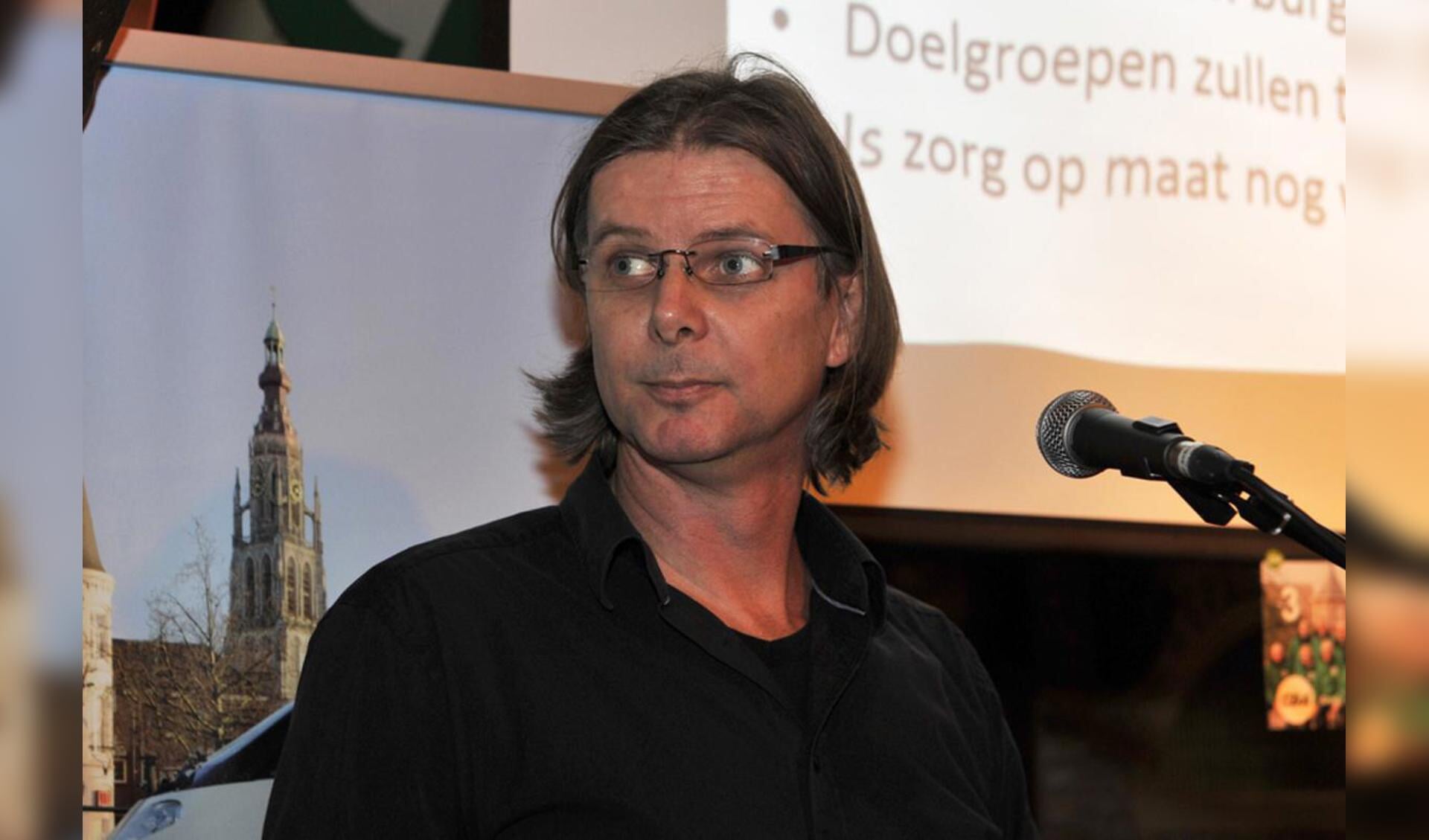Politici in debat in De Koe in Princenhage: Patrick van Lunteren (SP) foto Janet Olde Wolbers