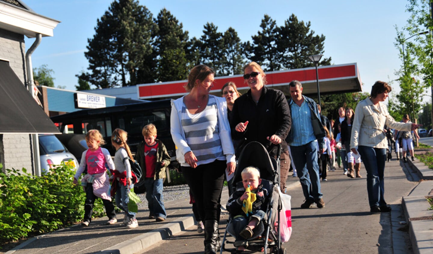 Avondvierdaagse in Teteringen, vrijdag 28 mei 2010. foto Perry Roovers