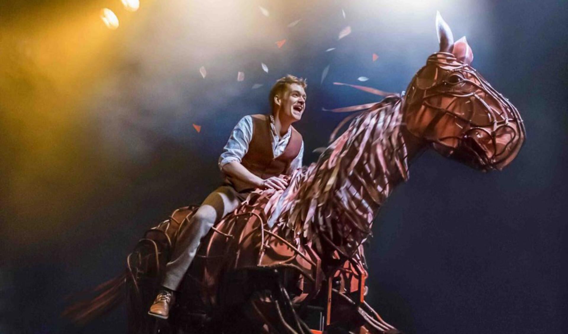 Theaterfenomeen War Horse ook in Breda . foto Joop van den Ende Producties