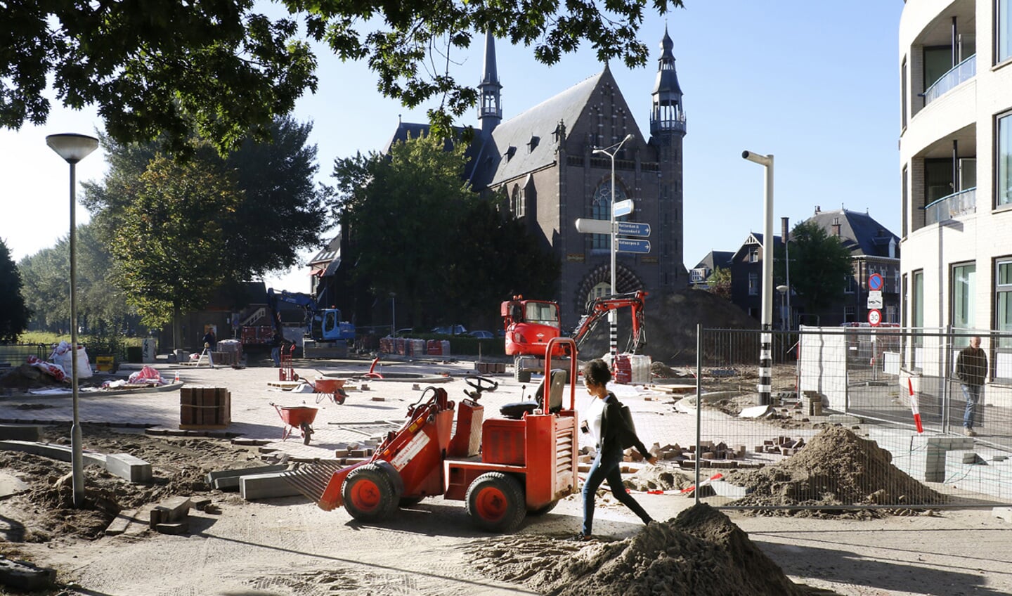 Werkzaamheden aan de Tramsingel bij de kruising met de Haagweg/Nieuwe Haagdijk, 27 september 2016.