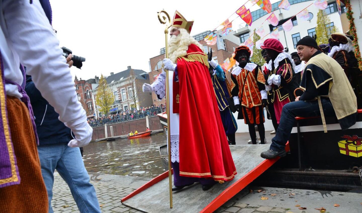 De intocht van Sinterklaas in het centrum van Breda.