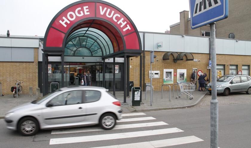Ingang winkelcentrum Hoge Vucht.  