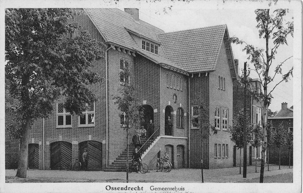 Het oude gemeentehuis in Ossendrecht. 