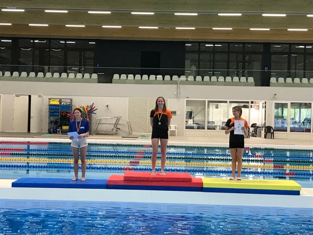 Huldiging Belgisch kampioenschap meisjes tot 16 jaar.
