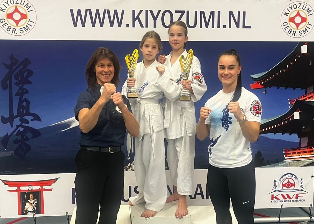 Basia en Destiny: Nederlandse titel Kyokushin karate kaa.