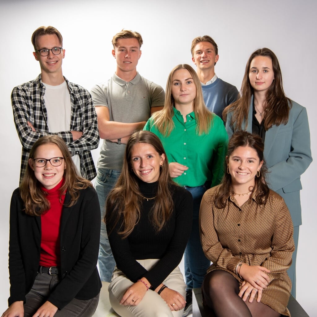 Groepsfoto van studenten/ondernemers.