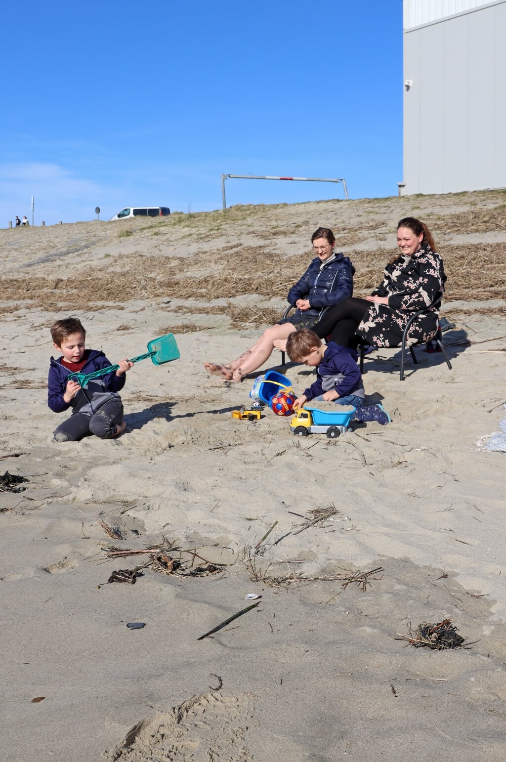 Het strandje bij Hansweert is ook dit jaar alweer in gebruik. 