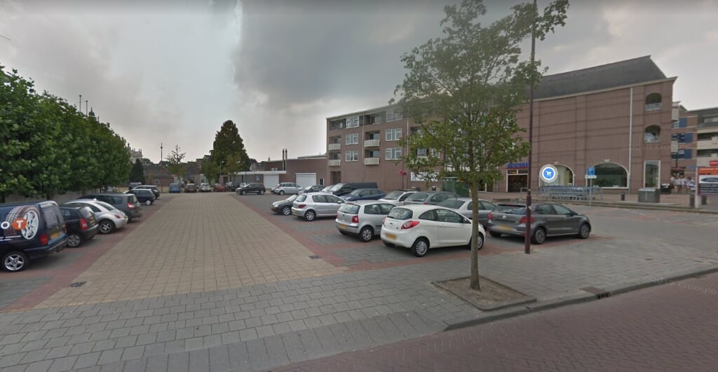 De gemeente heeft gronden grenzend aan het parkeerterrein bij Aldi aangekocht.
