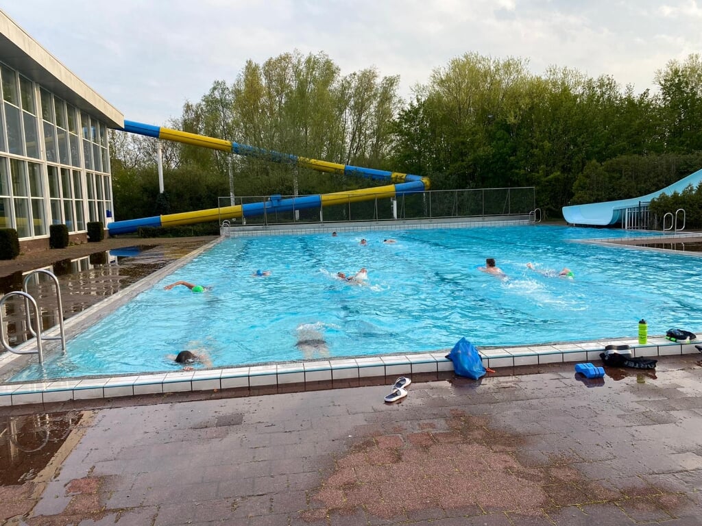 Eerste training in Zwembad de Stok.
