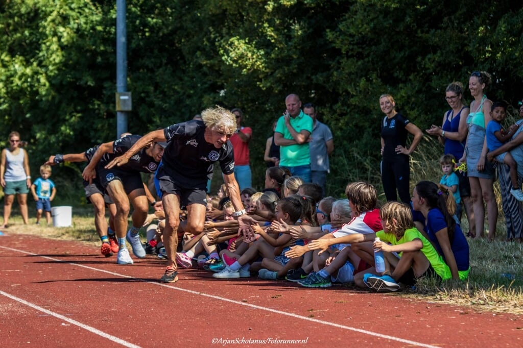 Feest op de oude atletiekbaan in Middelburg