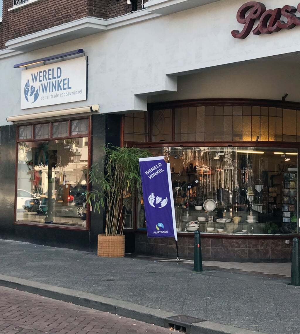 Wereldwinkel Breda  aan de Zuidpoort bestaat 40 jaar .